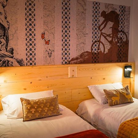 Le Petit Cerf Hotel Cervieres  Bagian luar foto