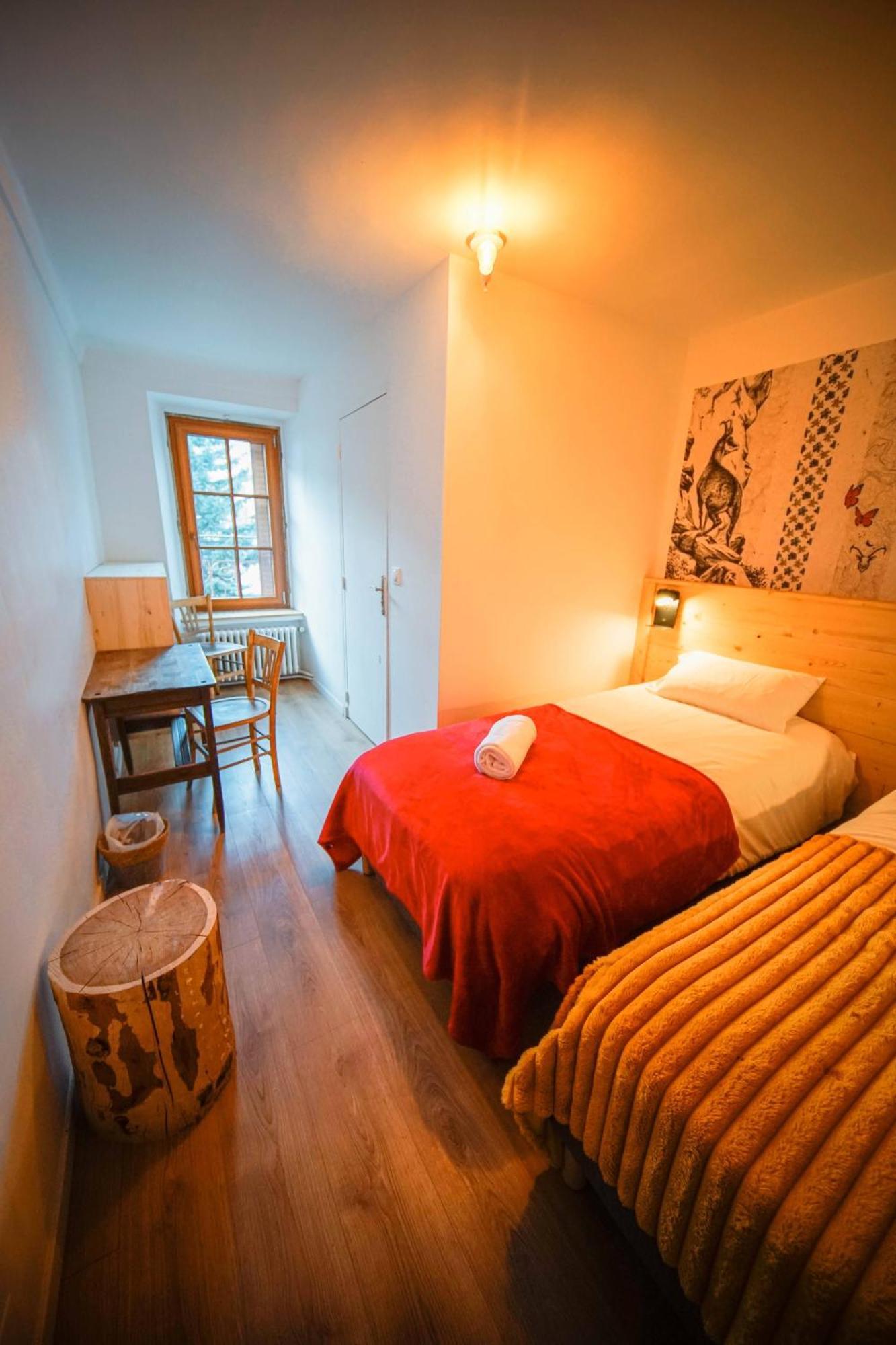 Le Petit Cerf Hotel Cervieres  Bagian luar foto